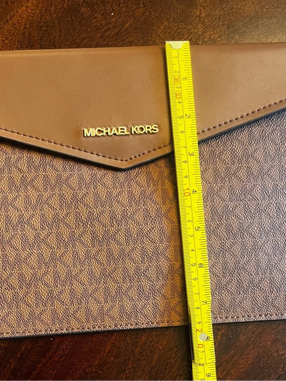 Michael Kors sleek envelope